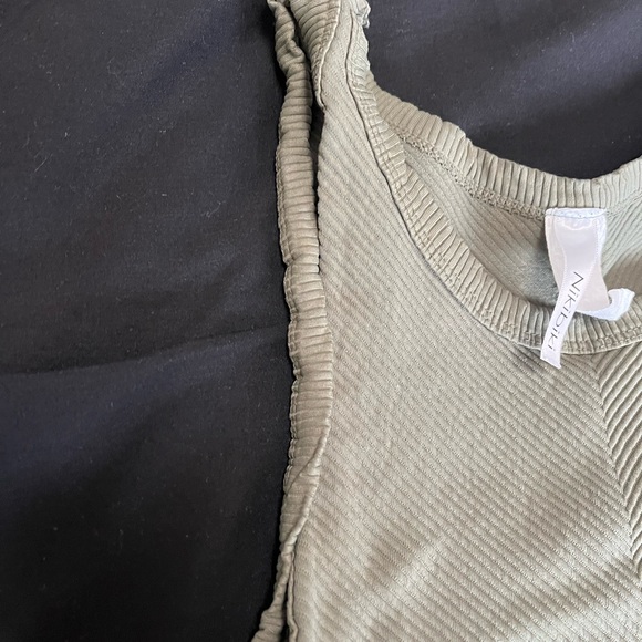 Women's Ribbed Tank Top - Picture 3 of 4